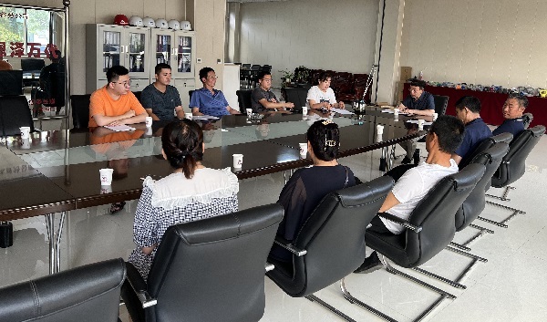 2022年7月1日聚興黨支部召開預(yù)備黨員轉(zhuǎn)正大會(huì)